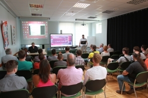 Apmācība datoru un interneta lietošanā Latvijas bezdarbniekiem