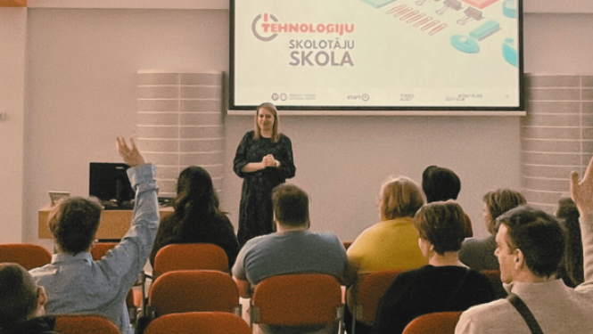 Skolotāju apmacības