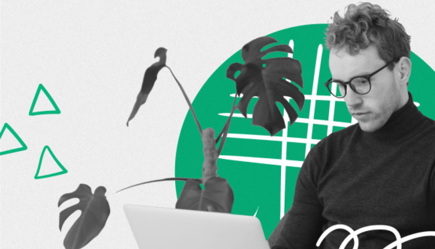 Vīrietis ar brillēm strādā pie klēpjdatora uz balta fona, ko papildina zaļš grafisks aplis, augu lapas un dzeltenas ģeometriskas figūras.